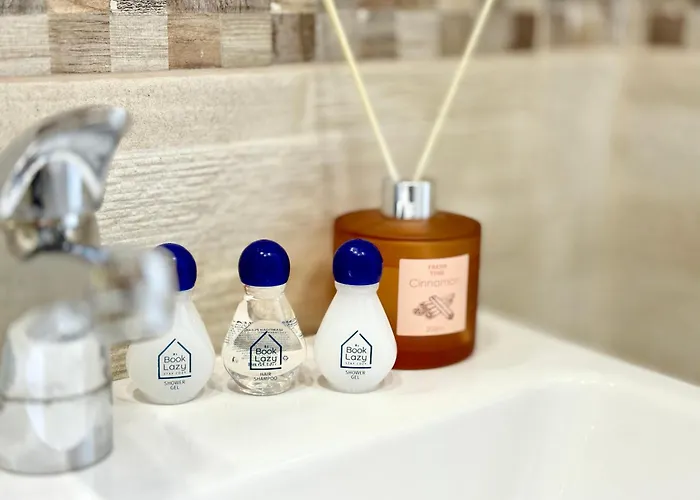 Sweet Tiny House-central アパート *