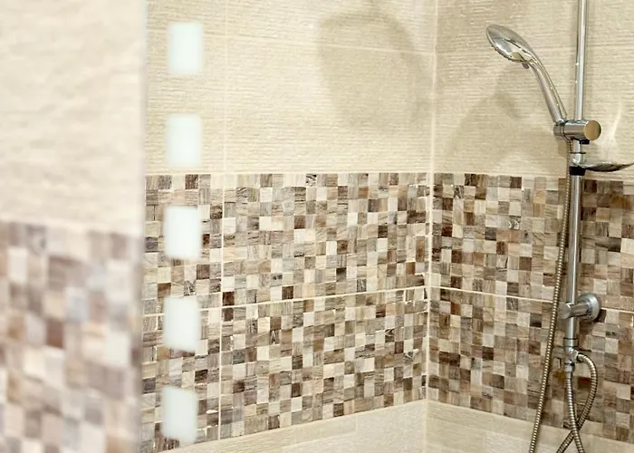 Apartment Sweet Tiny House-central