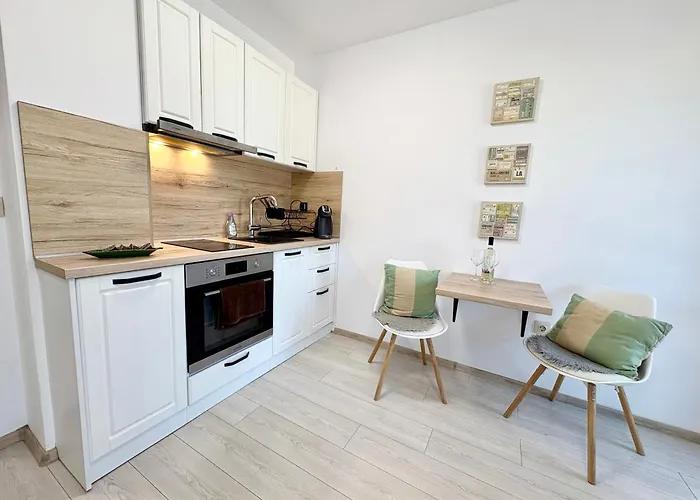 Apartment Sweet Tiny House-central *