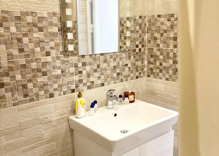 Apartment Sweet Tiny House-central *